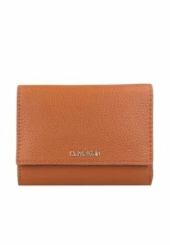 Calvin Klein Ck Elevated Cognac